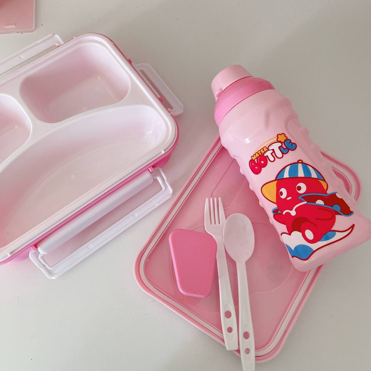 Water Bottle and lunch box set