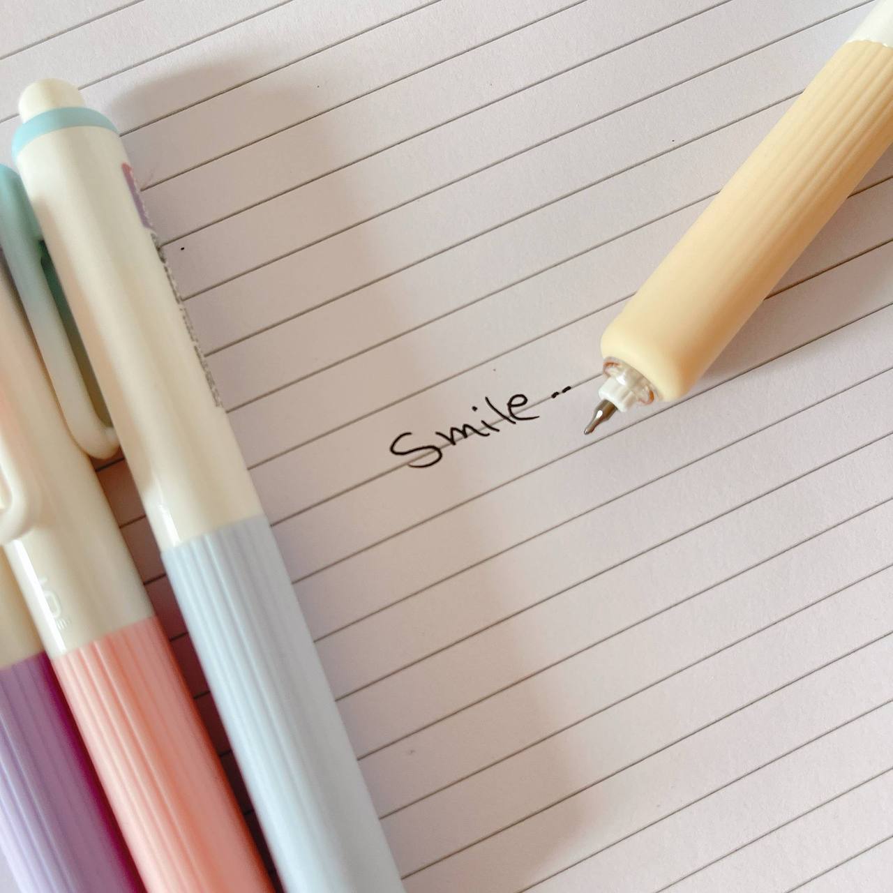 2.0mm pens, 4 pens in one packet